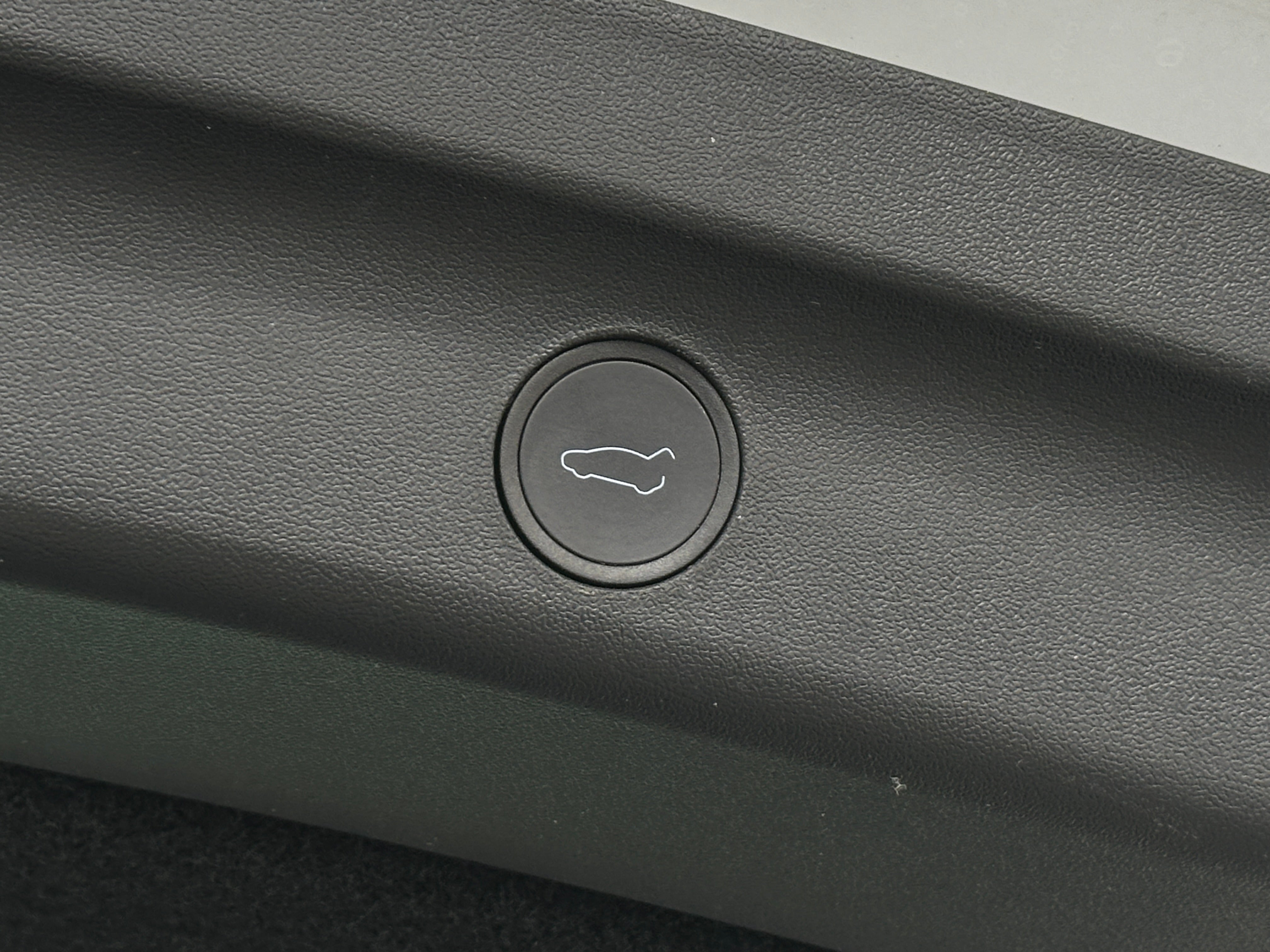 tesla model y 2023 7SAYGDEF9PF830798 image tesla model y 2023 7SAYGDEF9PF830798 image